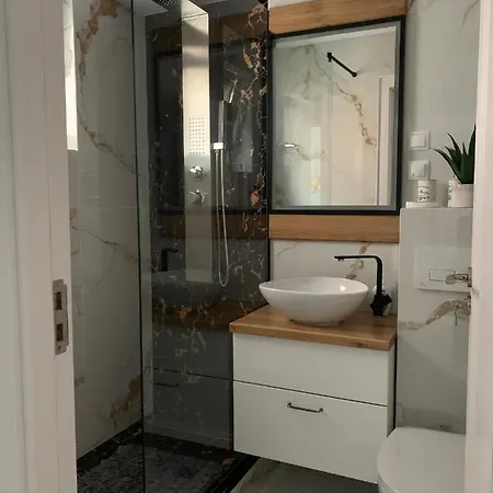 Ulo Apartament *